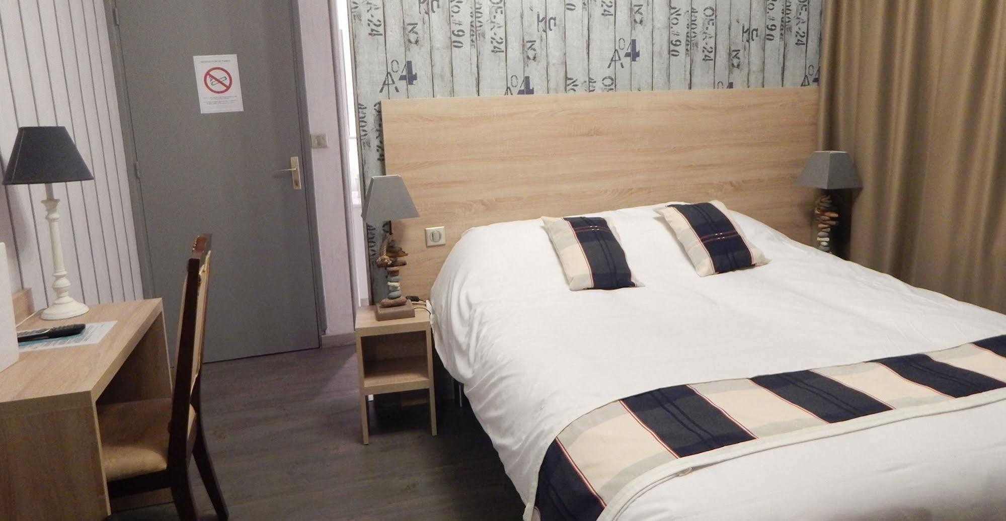 The Originals Boutique, Hotel Lakeside, Biscarrosse , Lac パランティ・アン・ボルヌ エクステリア 写真